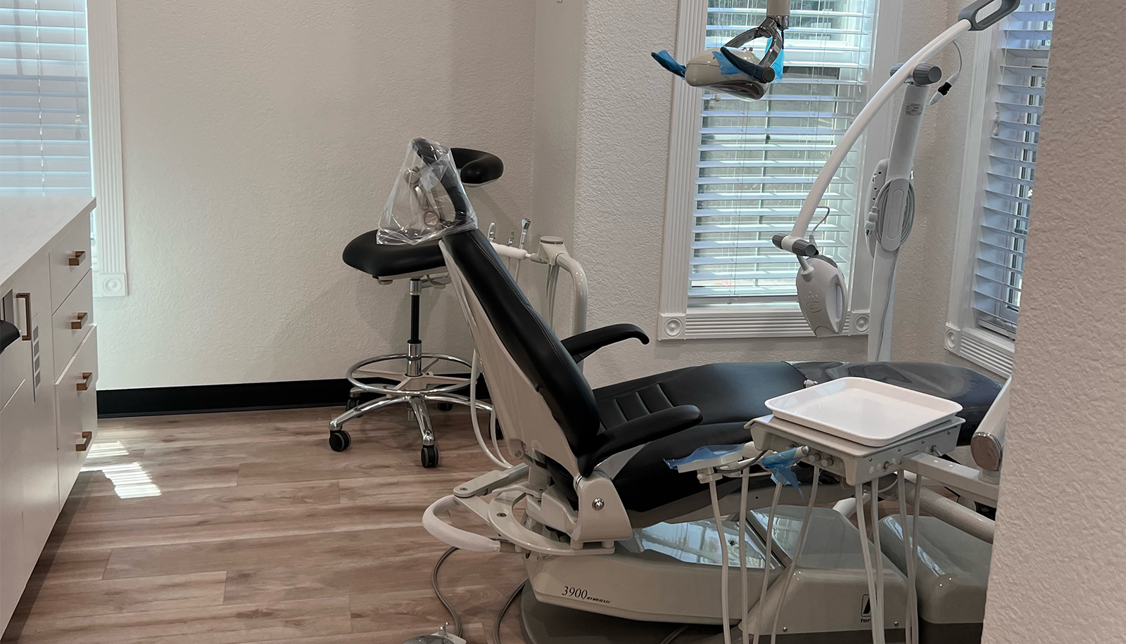 Dentist in Brentwood