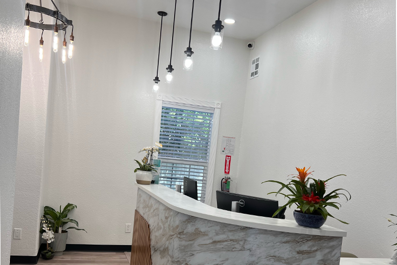 Dentist in Brentwood